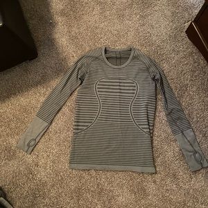 Lululemon run swiftly